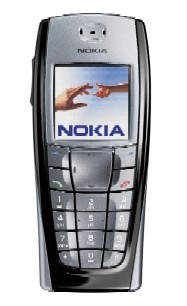 mobilni telefon Nokia 6220, ki podpira tudi tehnologijo EDGE